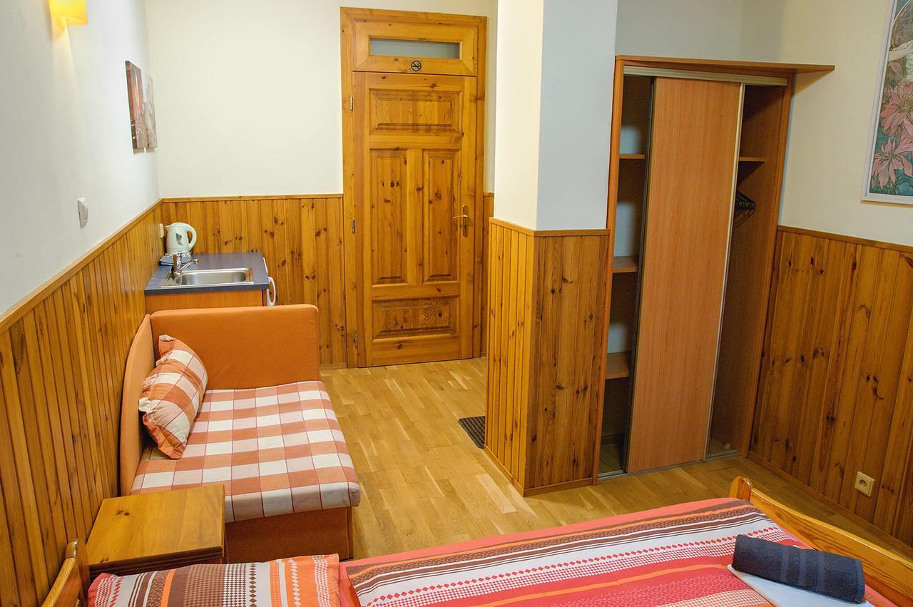Penzion Pod Branou Poprad Dış mekan fotoğraf